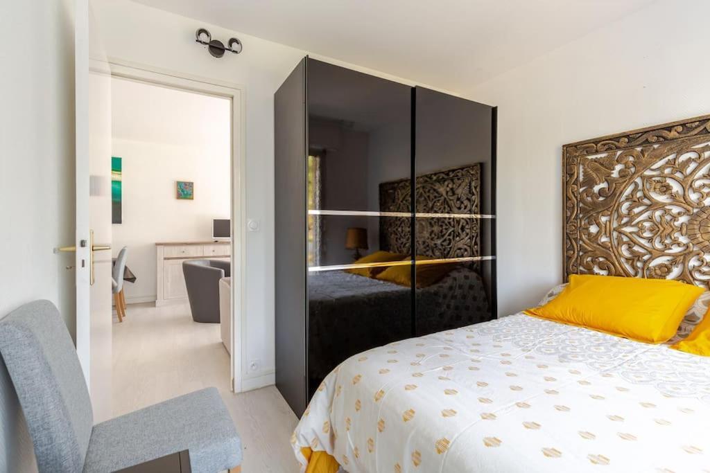 Appartement Escapade Ensoleillee Avec 2 - Parking Prive Et Court De Tennis A Proximite De La Benoit De